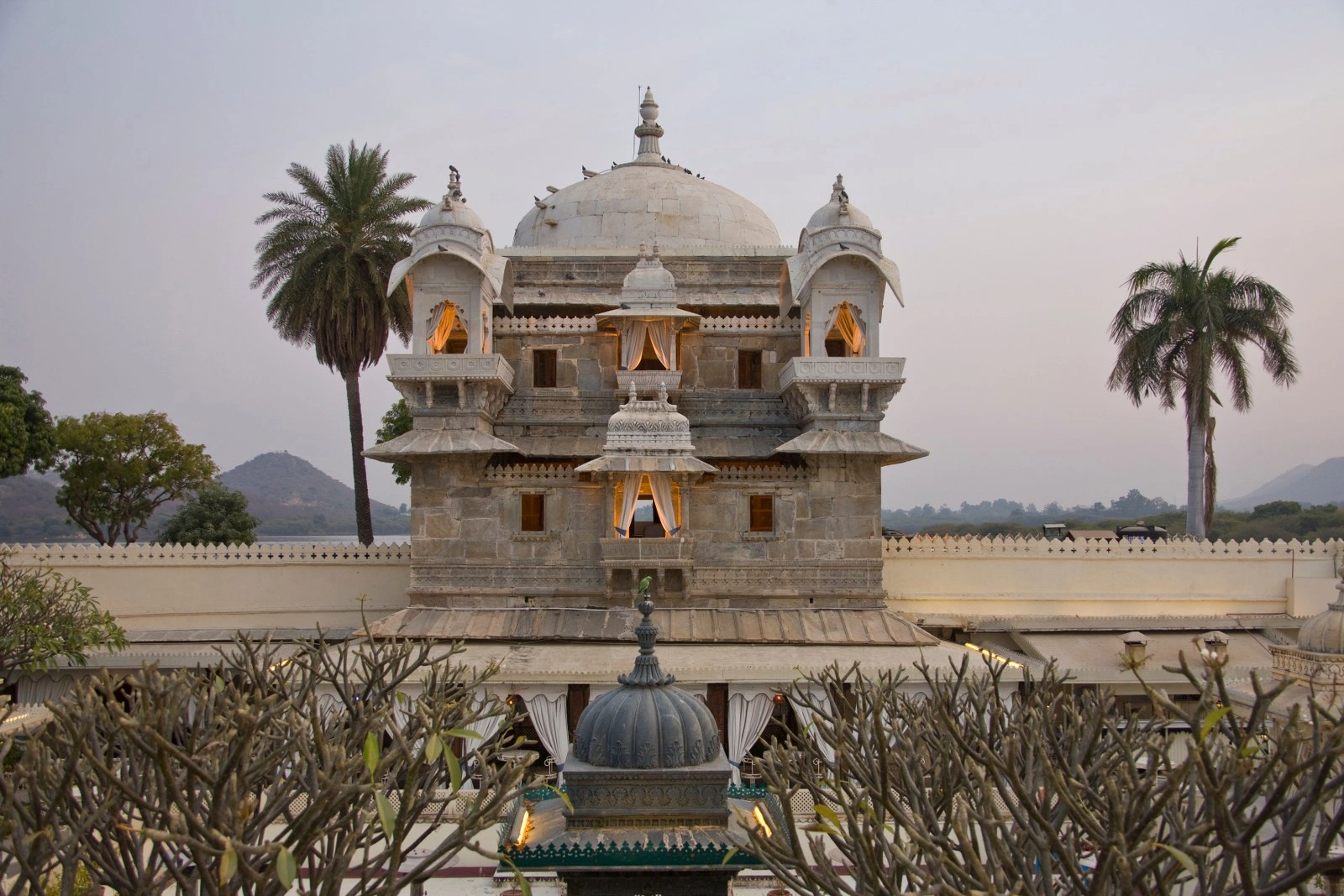 Udaipur Travel Guide
